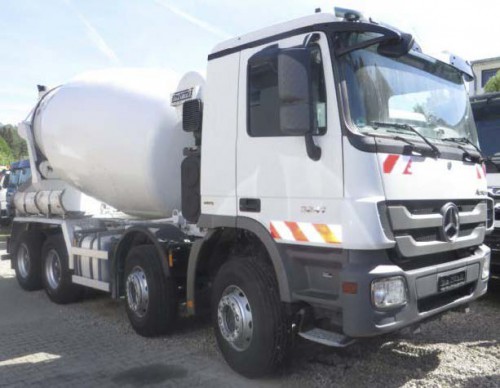Автобетоносмеситель Mercedes-Benz 3241 Intermix 9m³ 8x4