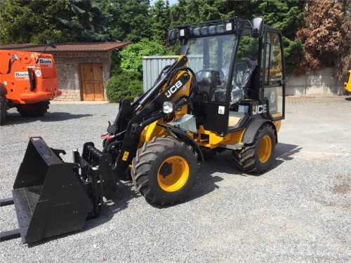 Фронтальный погрузчик JCB 403