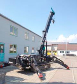 Компатный гусеничный кран Maeda MC 405 CRM-E